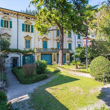 Le Camerine Apartment Water Front 托斯科拉诺-马德尔诺 外观 照片